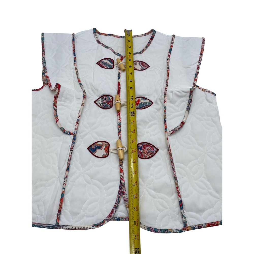 Tankaneo Womens Quilted Toggle Vest White Paisley Trim Ruffle Cap Sleeve‎ Medium - Picture 7 of 14